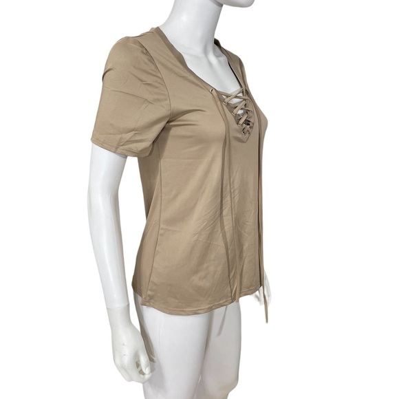Beige V Neck Lace Up Short Sleeve Top
New - Picture 5 of 6